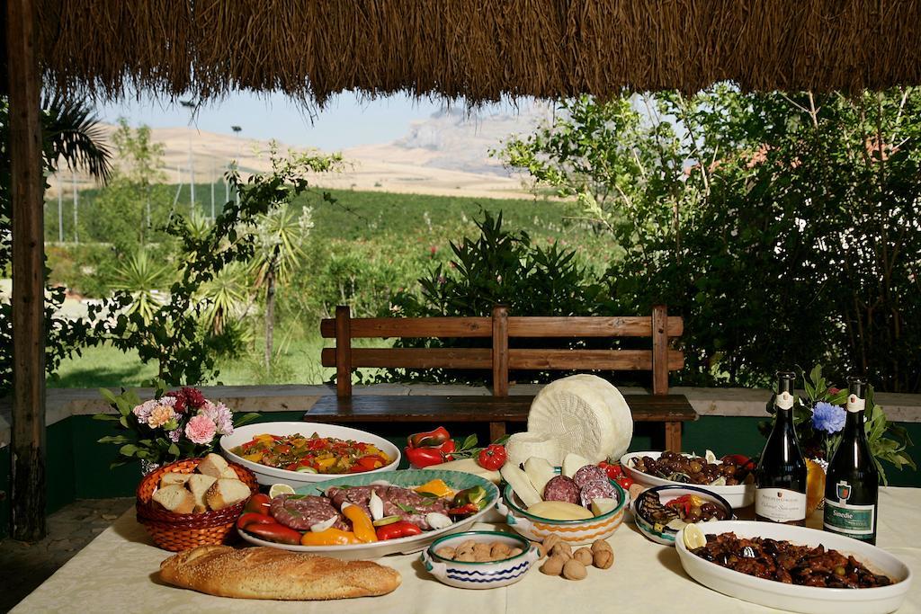 Agriturismo Tenute Pollara Roccamena Eksteriør bilde